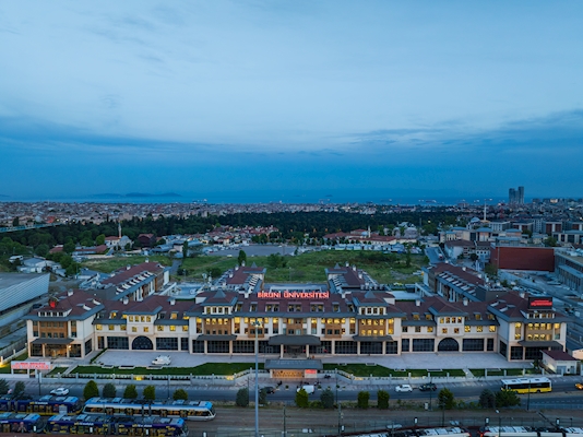 دانشگاه بیرونی استانبول؛ انتخابی هوشمندانه برای آینده‌ای حرفه‌ای در حوزه سلامت